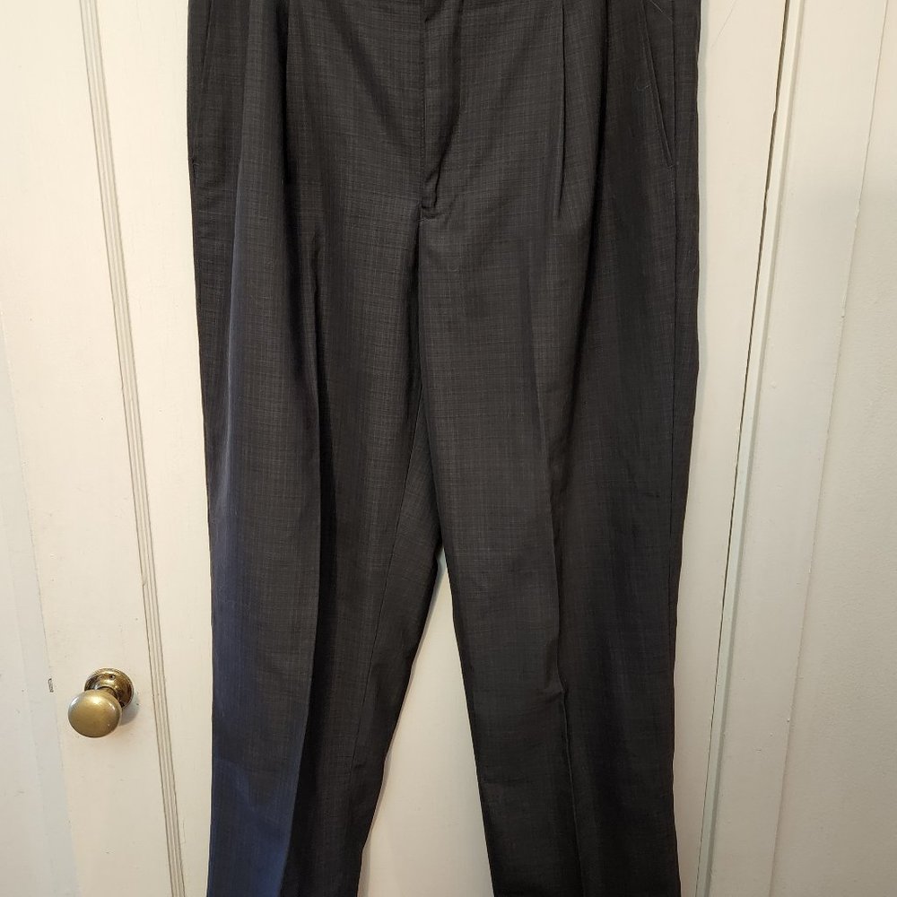 Men's dark gray pleated dress pants sz 34/30